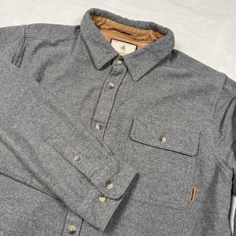 Legendary Whitetails Shirt Mens Large Gray Buck Camp Flannel Button Front Casual